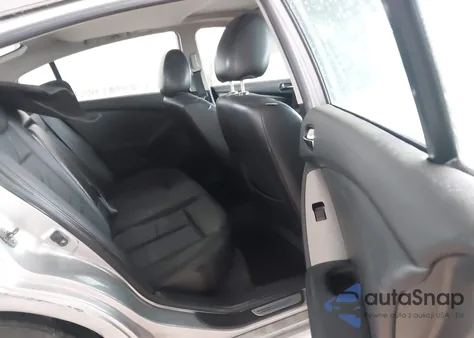 2010 Nissan Altima 2.5 S z USA, uszkodzony, nr VIN 1N4AL2APXAN481095